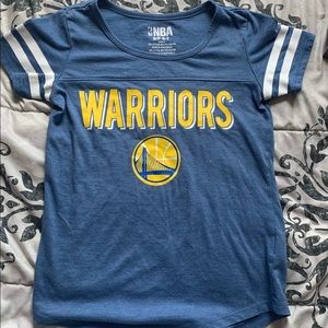 Kid girls Warriors t-shirt.